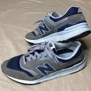 New Balance 997H, Men’s 8, gray and navy